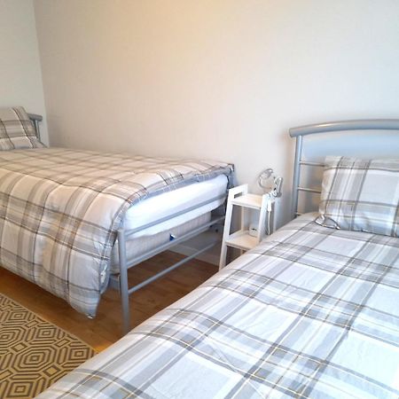 Excellent Location - City Centre - Parking - 4 Beds -2 Bedrooms Belfast Exterior photo