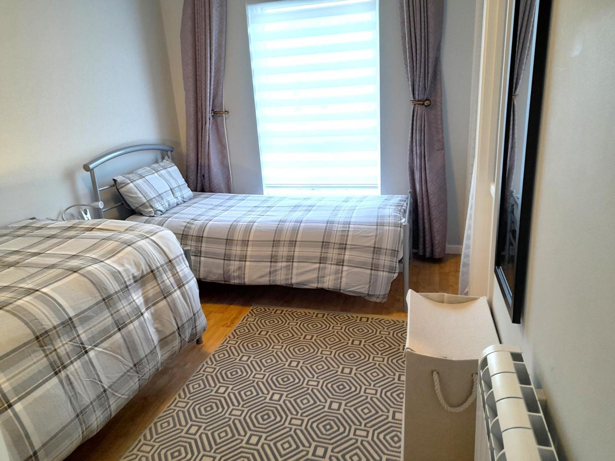 Excellent Location - City Centre - Parking - 4 Beds -2 Bedrooms Belfast Exterior photo